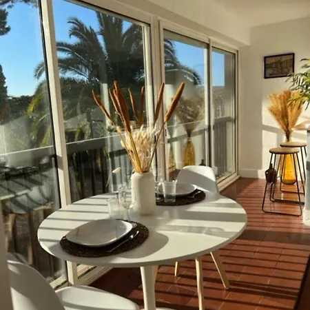 35m With Pool For Couple In Tropez Διαμέρισμα