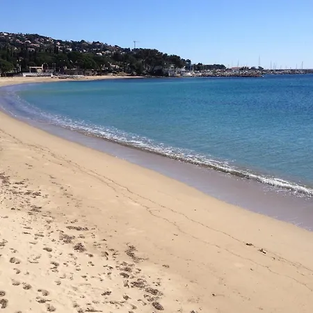 35m With Pool For Couple In Tropez *
