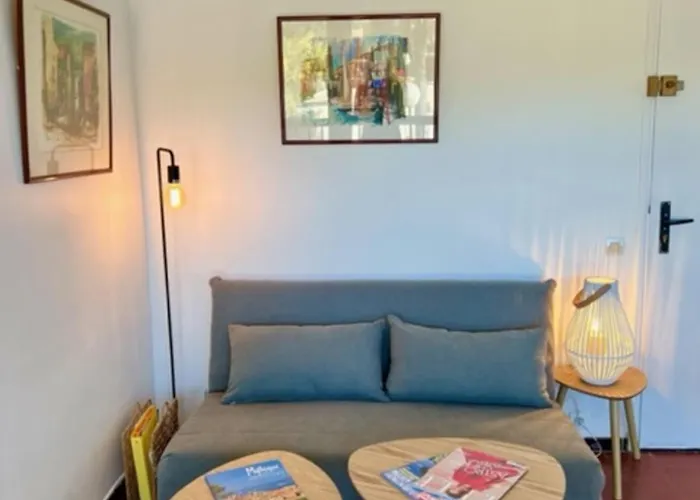 35m With Pool For Couple In Tropez Apartmán