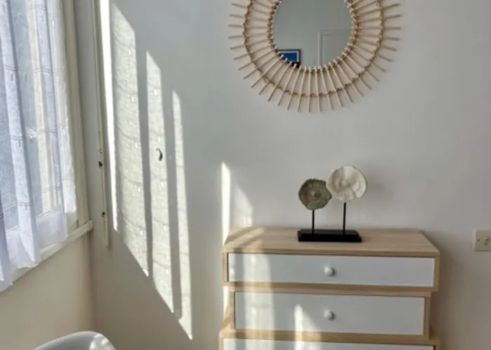 35m With Pool For Couple In Tropez Apartmán *