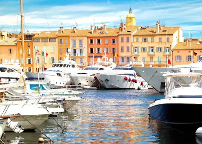 35m With Pool For Couple In Tropez Saint-Tropez